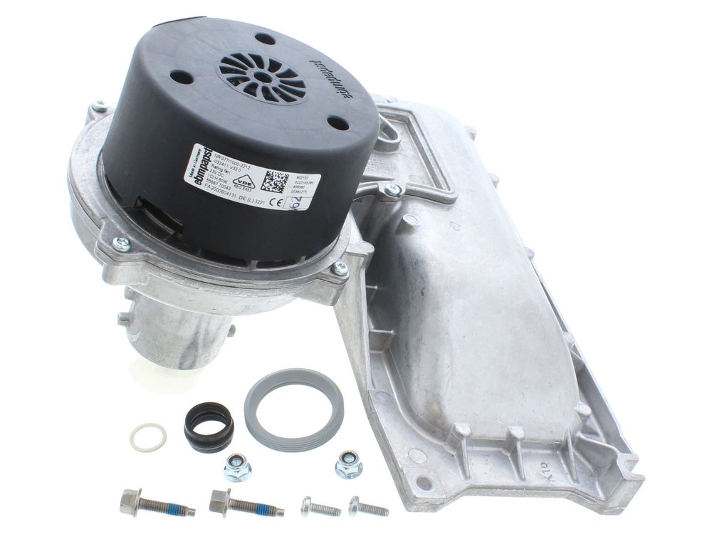 Glow-worm fan with combustion chamber cover 0020195509