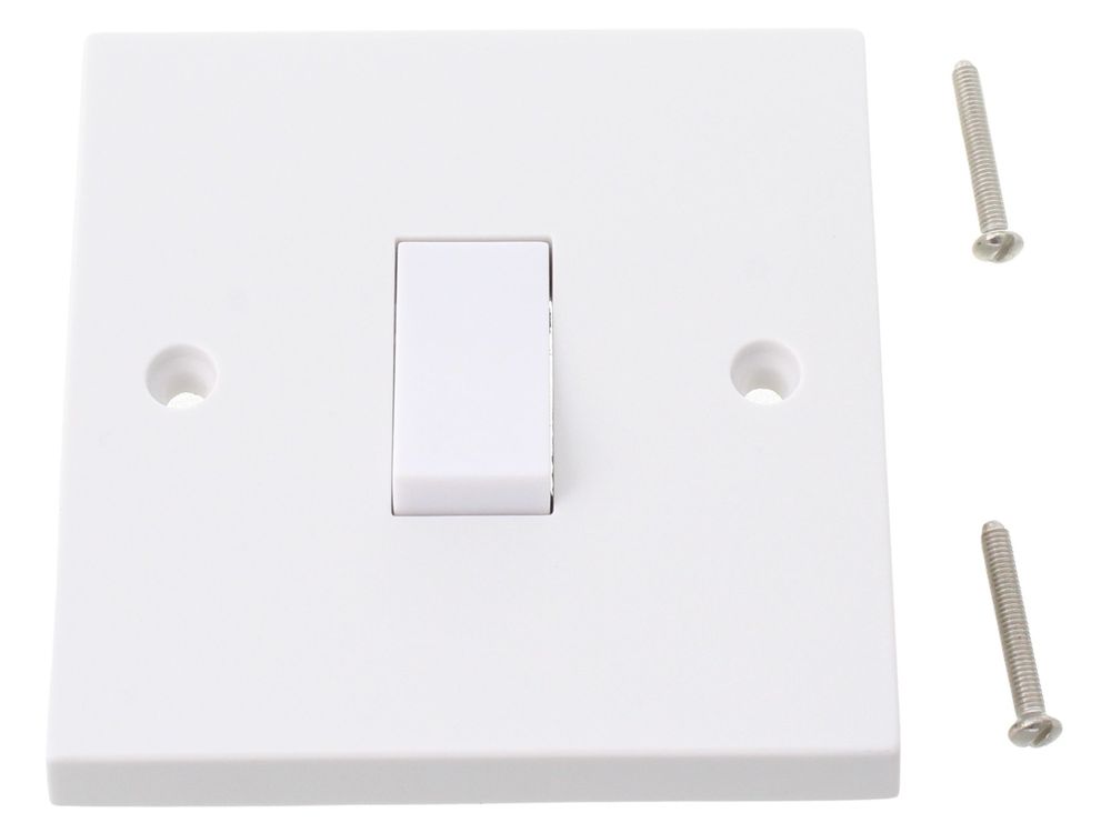 Click Scolmore Polar 10AX 1 gang 1 way plate switch PRW010
