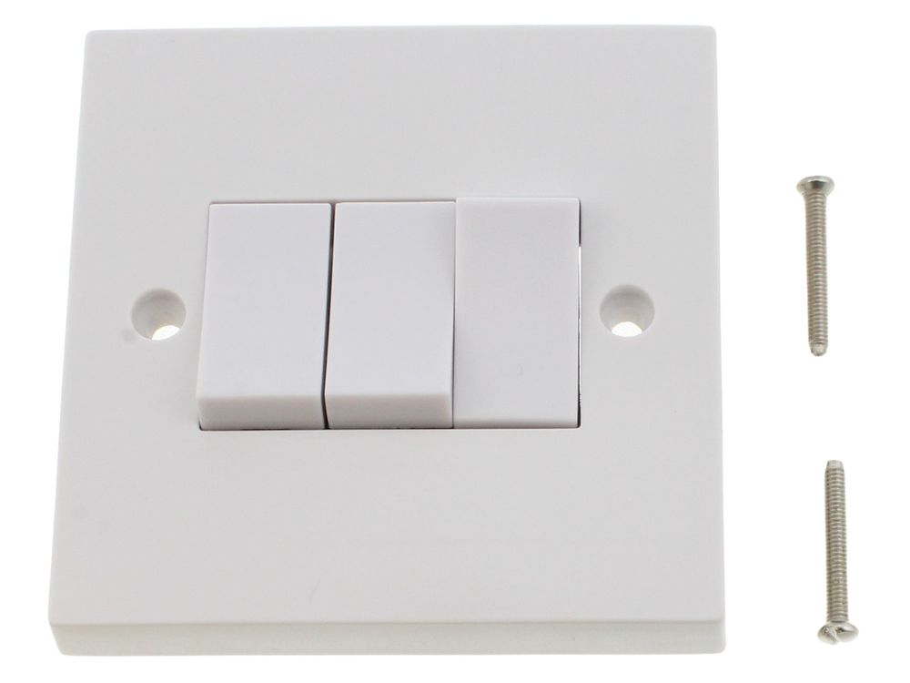 Click Scolmore Polar 10AX 3 gang 2 way plate switch PRW013