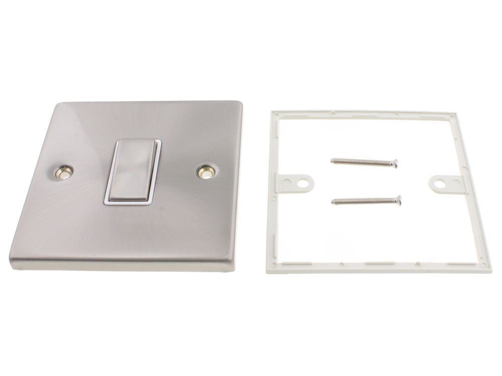 Scolmore Click Deco 10AX 1 gang intermediate plate switch, satin chrome, white insert VPSC425WH